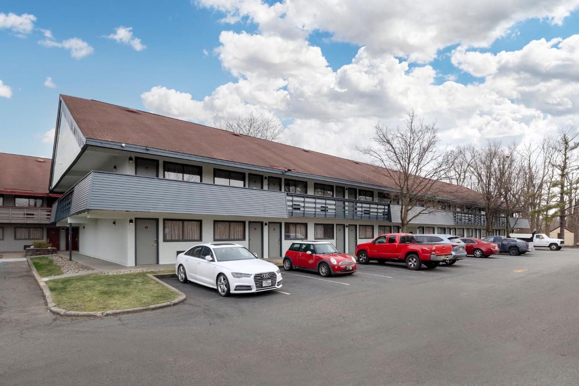 Red Roof Inn Parsippany Buitenkant foto